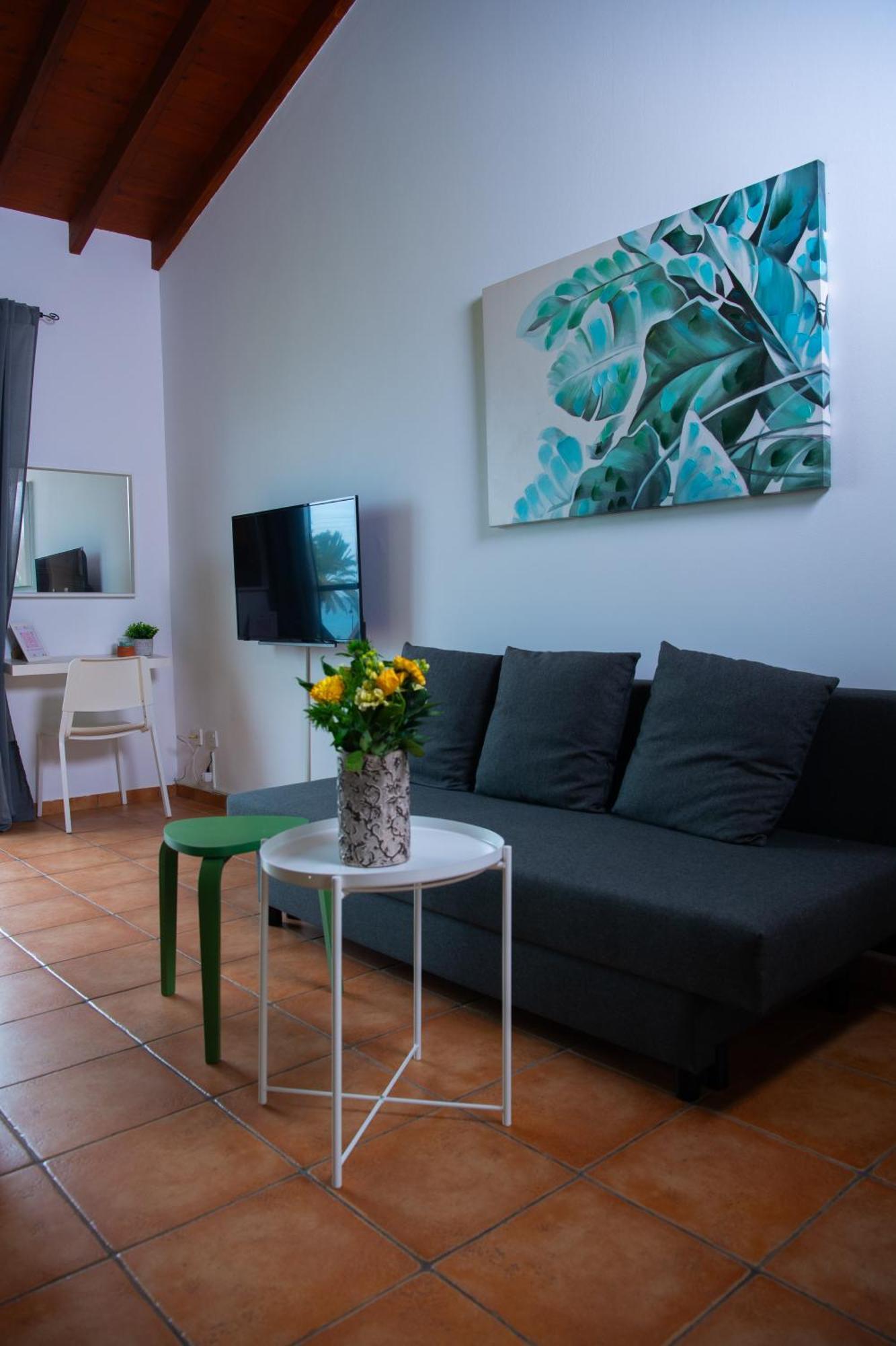 Path Latchi Beachfront Apartments Exterior foto